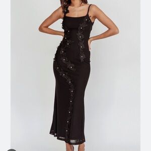 Selfie Leslie Black Floral Appliqué Midi Dress